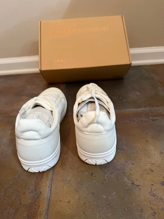 Vivaia White Women's Lace-Up Casual Sneakers - Never Worn, Brand New - Picture 7 of 9